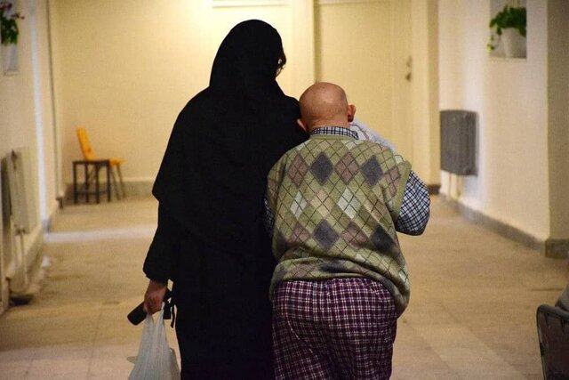 عکس آرشیوی زندگی اینجا در جریان است اما زیبا نیست