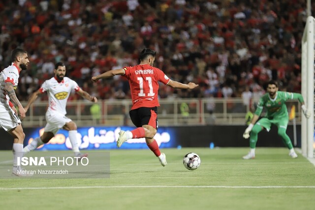 ماه خوش یُمن پرسپولیس برابر تراکتور ماه خوش یُمن پرسپولیس برابر تراکتور