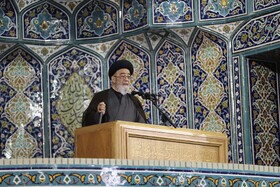 استقرار میز خدمت دستگاه های دولتی در مصلی امام خمینی (ره) تبریز