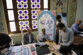 استقرار میز خدمت دستگاه های دولتی در مصلی امام خمینی (ره) تبریز