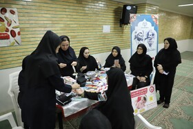 استقرار میز خدمت دستگاه های دولتی در مصلی امام خمینی (ره) تبریز