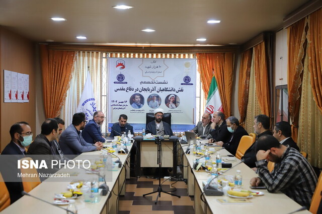 لزوم بازشناساندن الگوهای درست به نسل جدید