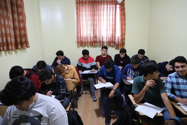 قبولی اغلب دانش‌آموزان موسسه آموزشی فاخران شمس تبریز در رشته‌های پرطرفدار دانشگاهی