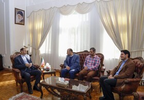 جمع‌شدن و هماهنگی نیروهای انقلاب با استفاده از بسترهای فضای مجازی بسیار مهم است