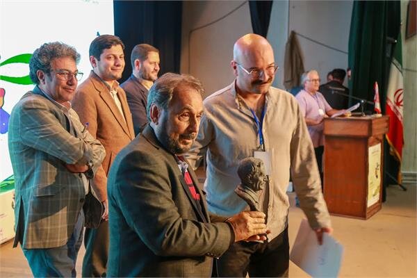 دومین جشنواره سراسری تئاتر کودک و نوجوان تئاتر باغچهبان به کار خود پایان داد