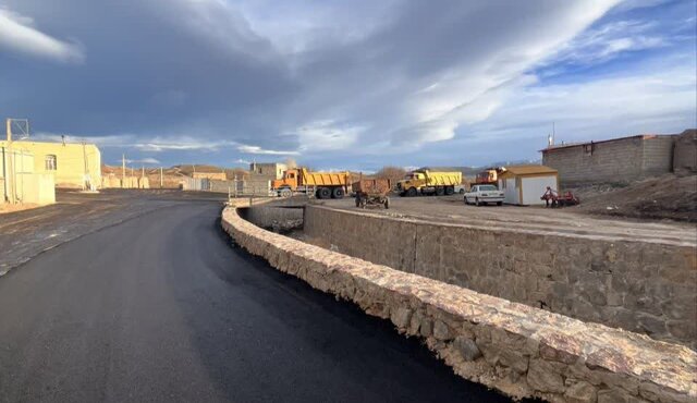 افتتاح و کلنگزنی ۳۶ پروژه لکه گیری و روکش آسفالت در آذربایجانغربی افتتاح و کلنگزنی ۳۶ پروژه لکه گیری و روکش آسفالت در آذربایجانغربی