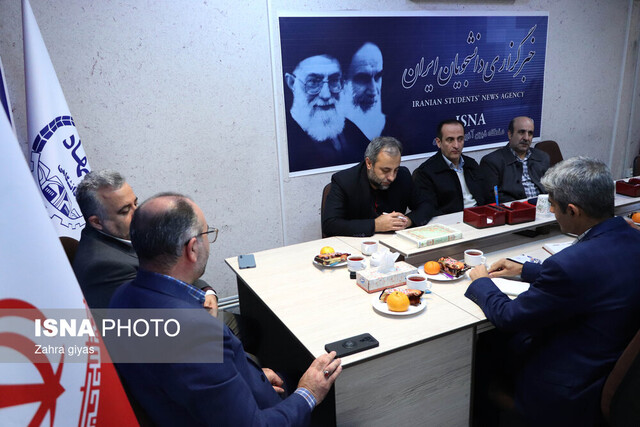 امضای تفاهمنامه بین تراکتورسازی ایران و جهاد دانشگاهی آذربایجان شرقی