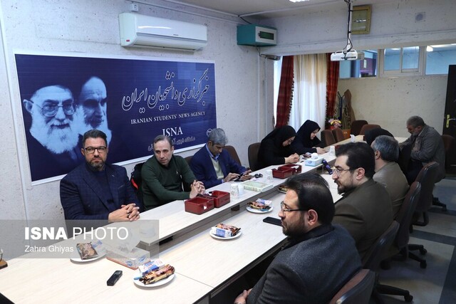 میخواهیم نقد شویم تا رشد کنیم