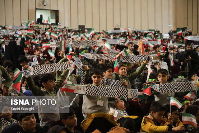 نسل جدید و دانش‌آموزان، ادامه دهنده مکتب سردار سلیمانی هستند