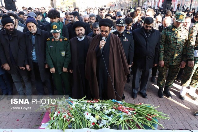 شهید گمنام در دانشگاه هنر اسلامی تبریز آرام گرفت