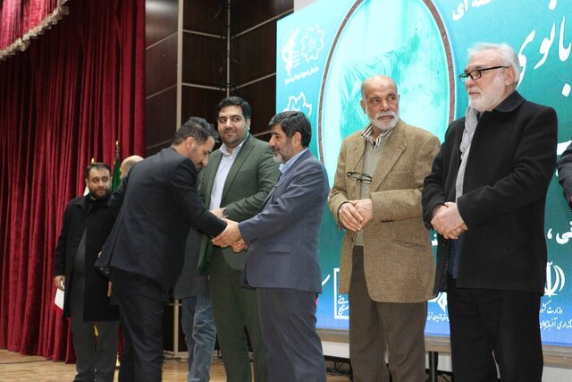 دومین سوگواره منطقهای بانوی آب و آیینه در فرهنگسرای الغدیر به کار خود پایان داد