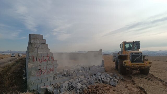 عکس تزیینی است تخریب ۵۲ مورد تغییر کاربری غیرمجاز اراضی کشاورزی تبریز طی دو ماه اخیر