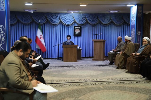 لزوم تشکیل شورای زکات در شهرها و بخشهای استان آذربایجان شرقی