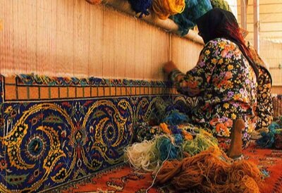 مروری بر نقش قالی در فولکلور آذربایجان مروری بر نقش قالی در فولکلور آذربایجان