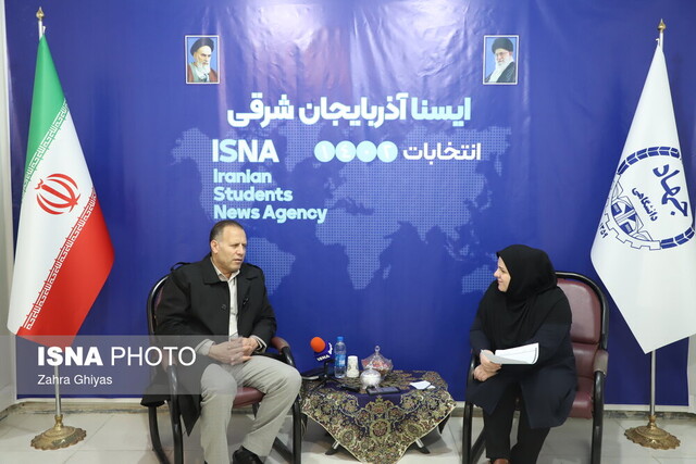 محمد عباسزاده: اعتماد در شرایط عدم وجود شفافیت از بین میرود