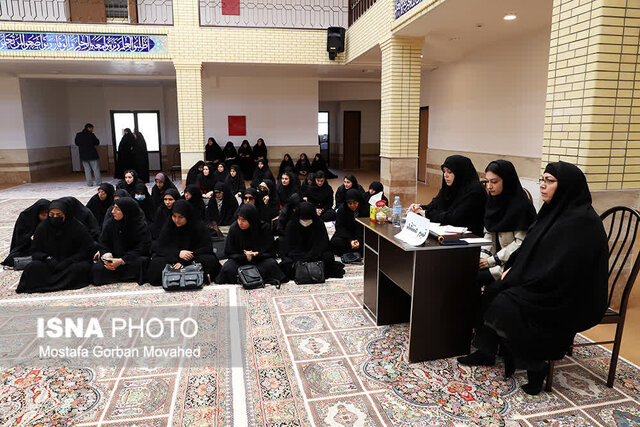 برگزاری اولین رویداد رقابت تیمهای کرسی آزاد اندیشی و تریبون آزاد بین دانشجویان در اهر