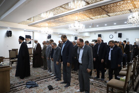 اقامه نماز جماعت در محفل انس با قرآن - تبریز