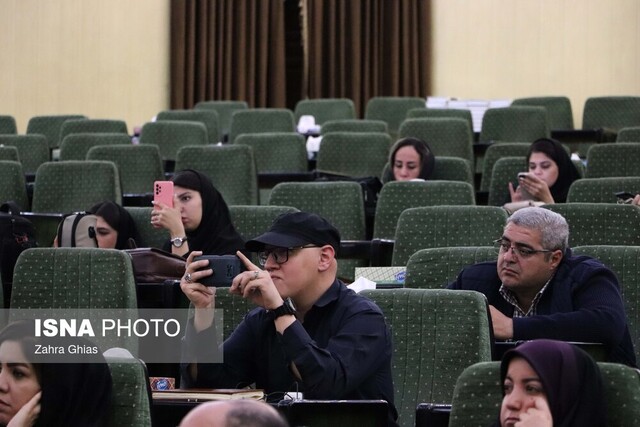 کاهش ۷۸ درصدی تخلفات آرد و گندم در تبریز/زمان خرید نان به ۱۱ دقیقه کاهش یافته است