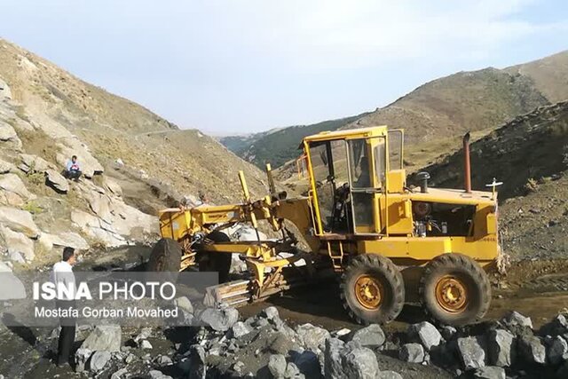 عشایر نماد و طلایهداران اقتصاد مقاومتی کشور هستند