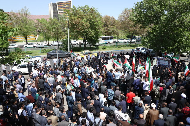 تجمع دانشجویان دانشگاه تبریز در حمایت از دانشجویان آزادیخواه حامی فلسطین در جهان