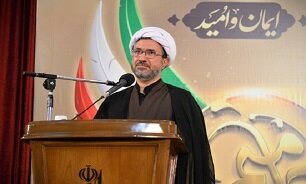 استاد واقعی سیاهی، جهل و نادانی را میزداید