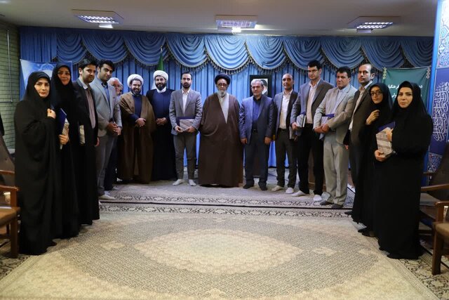 آموزش و پرورش جای زد و بند سیاسی و جناح بازی نیست