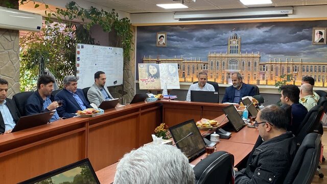 دستفروشان محدوده مرکزی تبریز در قالب طرح انضباط شهری ساماندهی میشوند