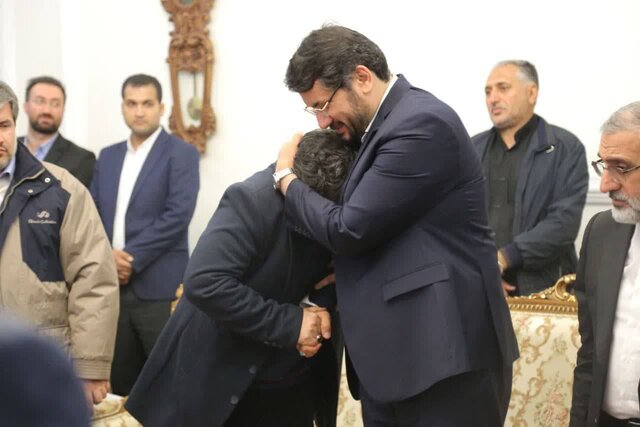 حضور اعضای هیأت دولت در استانداری آذربایجان شرقی برای عرض تسلیت حضور اعضای هیأت دولت در استانداری آذربایجان شرقی برای عرض تسلیت