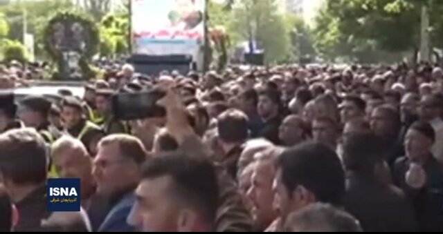 آغاز آیین تشییع پیکر مطهر شهید مالک رحمتی  آغاز آیین تشییع پیکر مطهر شهید مالک رحمتی