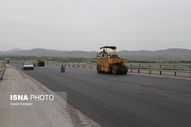 بهرهبرداری از روکش آسفالت آزادراه تبریز - زنجان تا پایان سال۱۴۰۵
