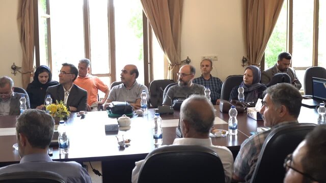 فرش ایرانی، روایتگری اصیل از فرهنگ و هنر ساکنان منطقه است