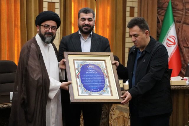 رسیدگی به موضوع فضای سبز تبریز در دستور کار قرار گیرد