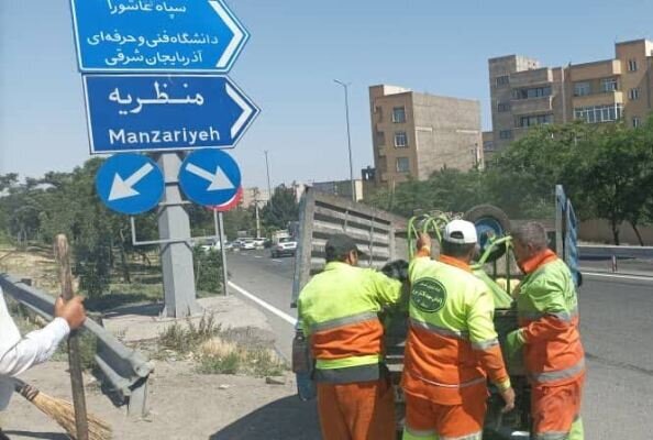 طرح ضربتی پاکسازی حاشیه اتوبان کسایی تبریز اجرا شد طرح ضربتی پاکسازی حاشیه اتوبان کسایی تبریز اجرا شد