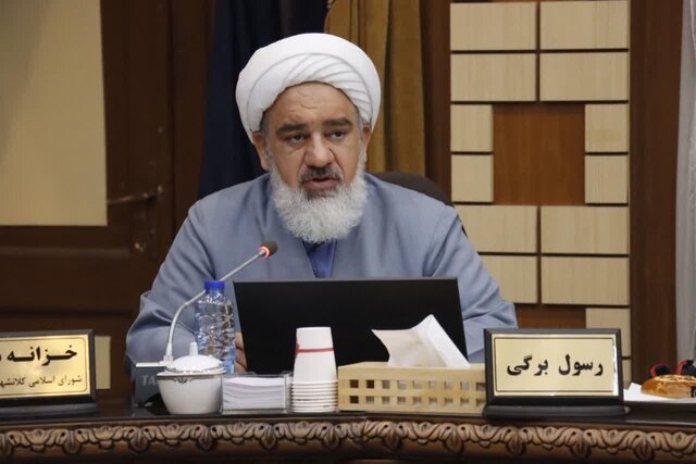 مردم آذربایجان شرقی وفاداری به انقلاب را با حضور در پای صندوقهای رأی اثبات کردند