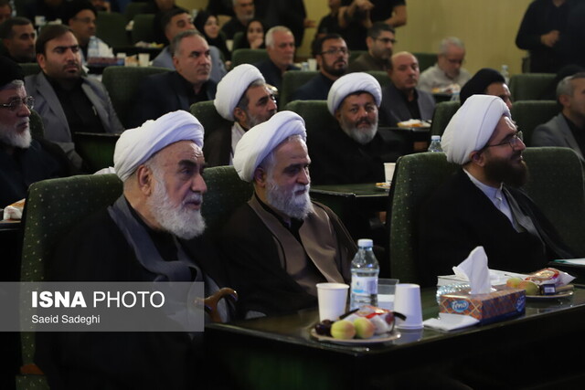 امیدواریم با اخلاص و صداقت مسئولان کمکیار یکدیگر باشیم