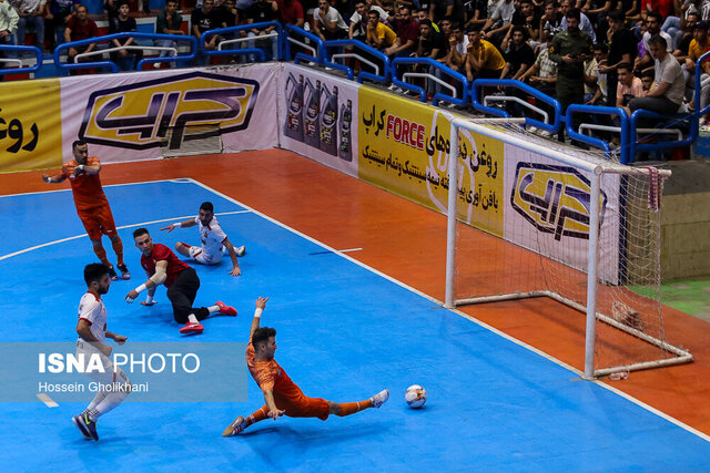 عکس آرشیوی است کراپ الوند یک مسسونگون ۳/ سونگونیها موقتاً صدرنشین شدند