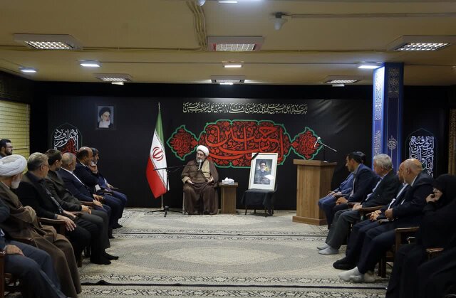 مسئولان درگیر اختلافات سیاسی نشوند