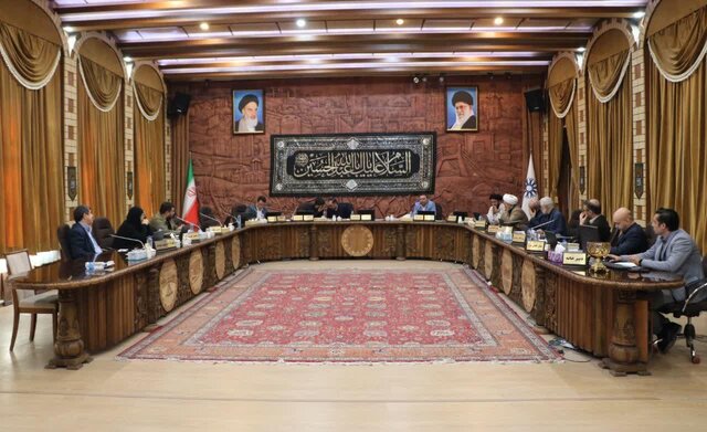 ناهنجاریهای مقبره الشعرا باید رفع شود ناهنجاریهای مقبره الشعرا باید رفع شود