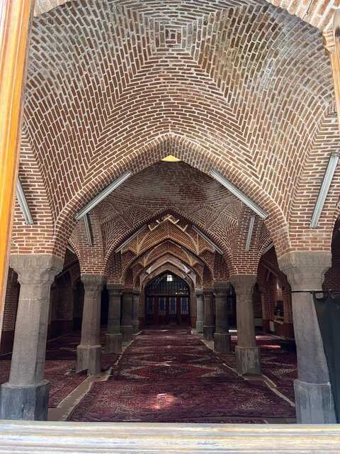 مسجد جامع تبریز لَنگِ رطوبتزدایی و تعامل میراث و اوقاف!