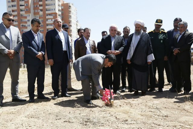 افتتاح طرحهای عمرانی و خدماتی در شهرستانهای اهر و هریس