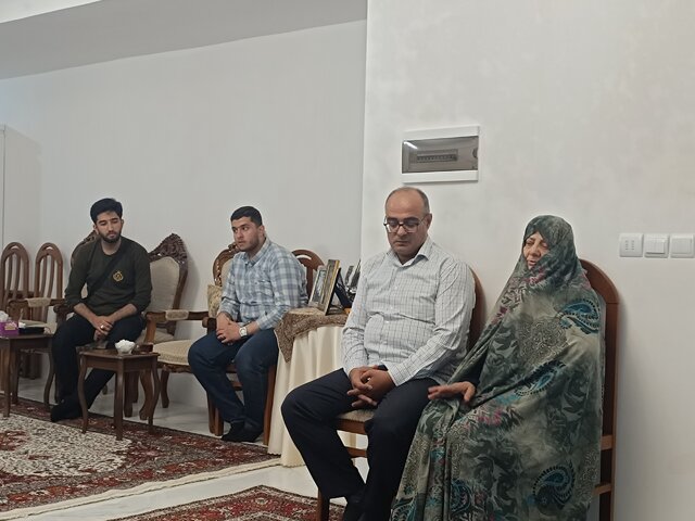 قرآن، نسل جوان را در مقابل فتنه دشمنان حفظ میکند