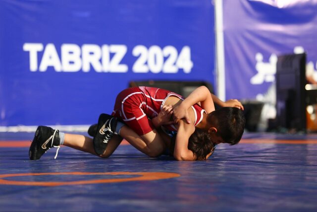 جشنواره کشتی آیندهسازان در تبریز برگزار شد جشنواره کشتی آیندهسازان در تبریز برگزار شد