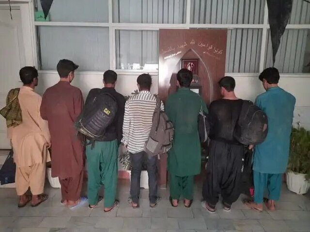 اجرای طرح هجرت و جمعآوری تعدادی از اتباع غیرمجاز در تبریز اجرای طرح هجرت و جمعآوری تعدادی از اتباع غیرمجاز در تبریز