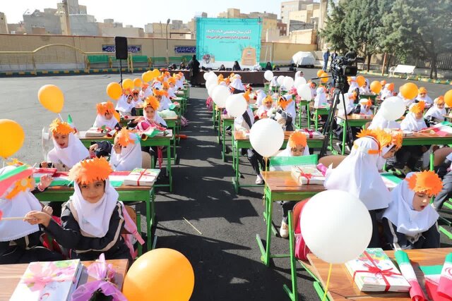 نگرانیهای سال گذشته را در مورد کمبود معلم نداریم نگرانیهای سال گذشته را در مورد کمبود معلم نداریم