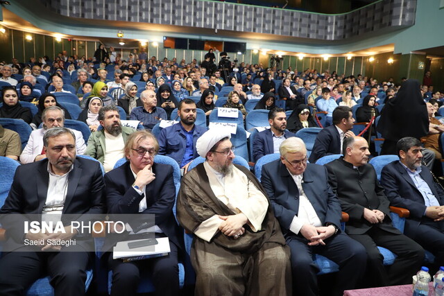 کشور ما بدون فرهنگ و ادب، کم مایه است کشور ما بدون فرهنگ و ادب، کم مایه است
