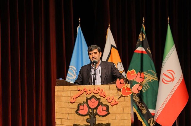 تکلیف امروز دانشآموزان، پیشرفت در ردههای مختلف علمی و پژوهشی است تکلیف امروز دانشآموزان، پیشرفت در ردههای مختلف علمی و پژوهشی است