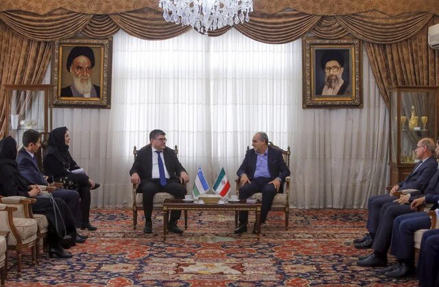 آذربایجان، محور مبادلات تجاری و اقتصادی در مسیر جاده ابریشم است آذربایجان، محور مبادلات تجاری و اقتصادی در مسیر جاده ابریشم است