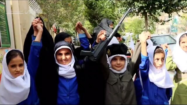 یاوران خردسال مقاومت در تبریز، دلنگران کودکان غزه و لبنان یاوران خردسال مقاومت در تبریز، دلنگران کودکان غزه و لبنان