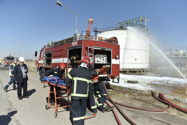 برگزاری موفقیتآمیز رزمایش پدافند شیمیایی در شرکت پتروشیمی تبریز برگزاری موفقیتآمیز رزمایش پدافند شیمیایی در شرکت پتروشیمی تبریز