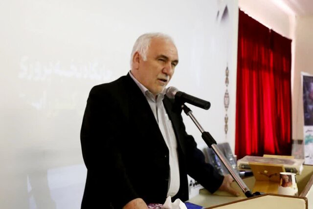 مدرک گرایی در دانشگاهها معضل آموزش کشور است مدرک گرایی در دانشگاهها معضل آموزش کشور است